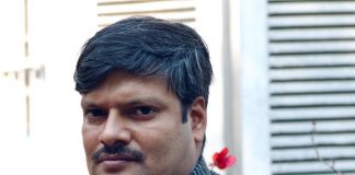 jnu professor himanshu - deskworldwide.com